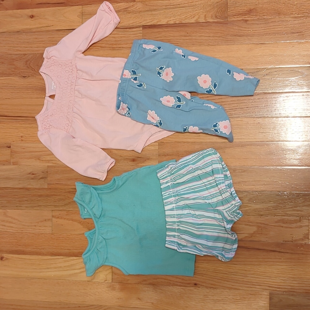NWOT Carter's Outfits 6m